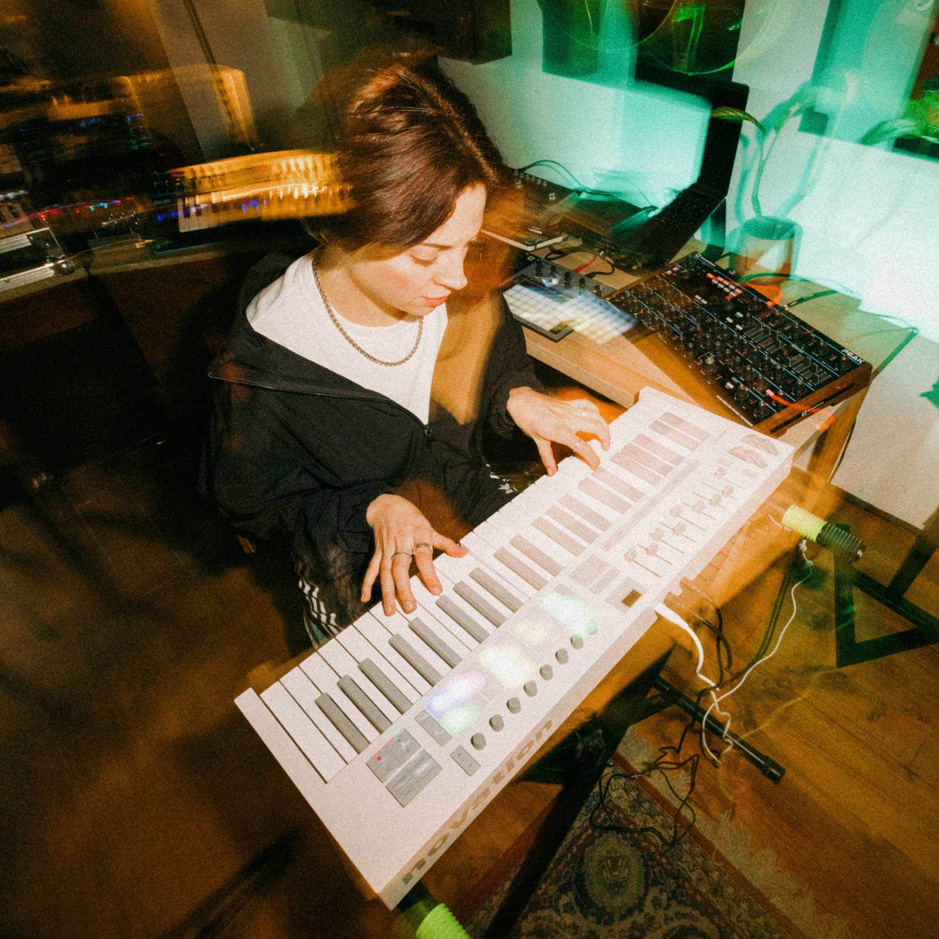 Novation Launchkey 49 MK4 White 全白版 49鍵 MIDI 控制鍵盤|支援 Ableton Live、Logic、Cubase