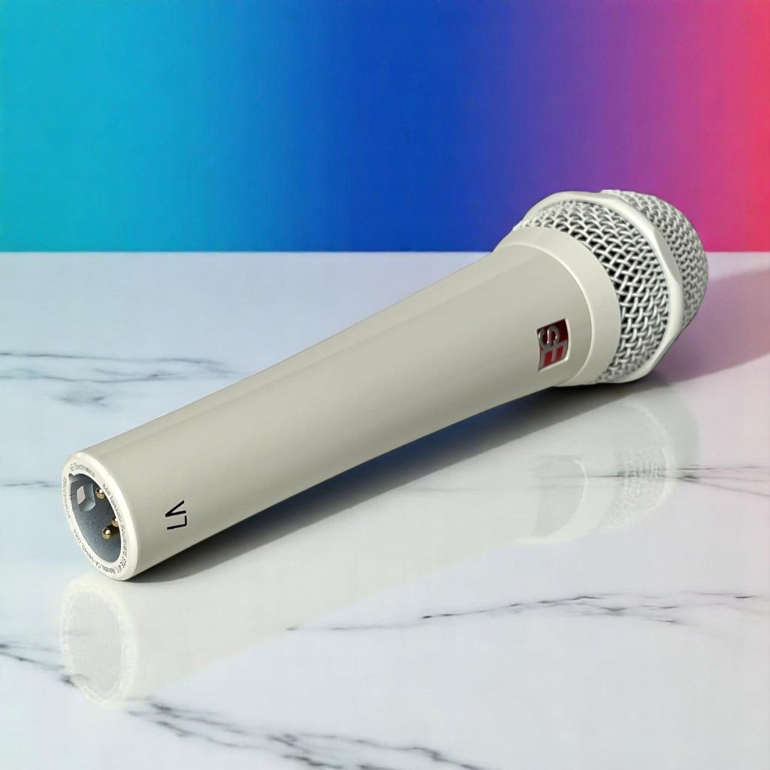 換個顏色，換種態度：你需要一支白色咪高峰的 5 個理由 (sE Electronics V7 whie)
