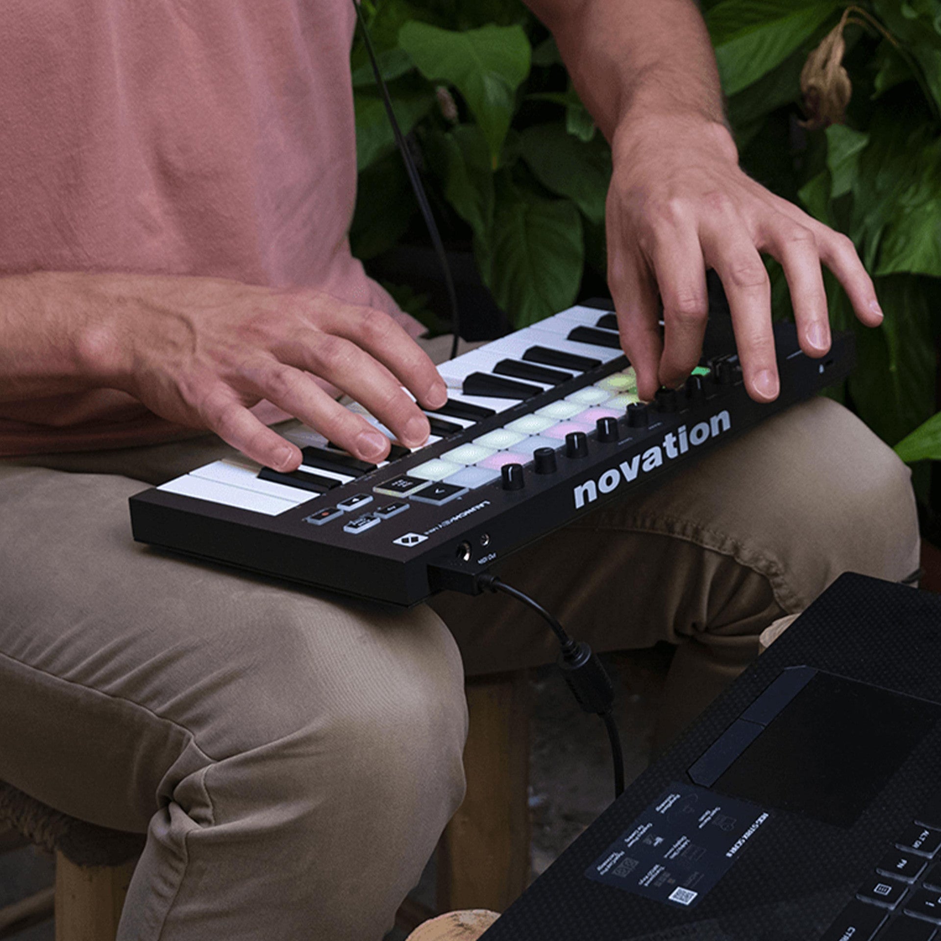 Novation Launchkey Mini [MK3] MIDI 鍵盤控制器